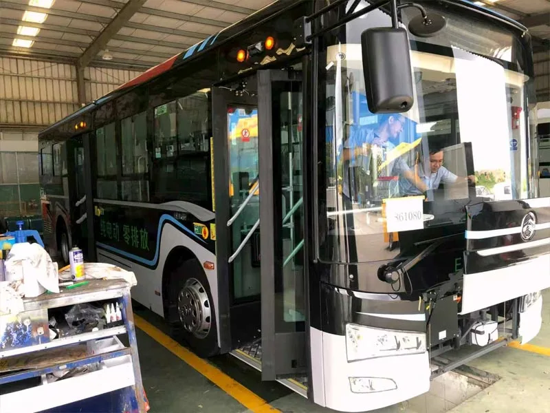 Távolsági busz légtartály leeresztő szelep